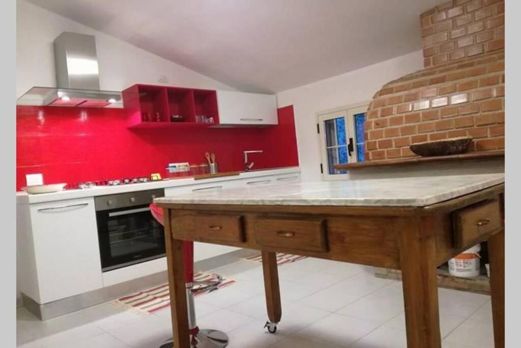 Big Relax Apartment With Swimming Pool And A Peaceful Garden In A Private Villa Sestu 외부 사진